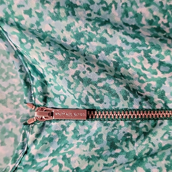 Michael Kors sleeveless, green and blue sleeveless blouse - Picture 3 of 5